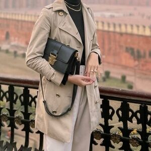 Classic Burberry Trenchcoat